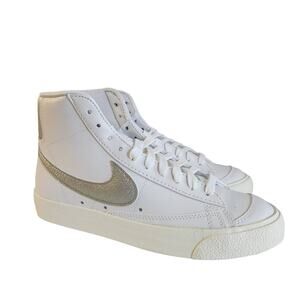 Nike Blazer Mid ' 77 ESS  in White and Metallic Silver sail women's 7.5